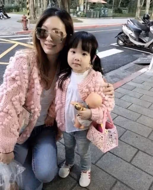 劉真7歲女兒霓霓近況曝光,楊麗菁追憶好友,4年仍舊不忘她的好