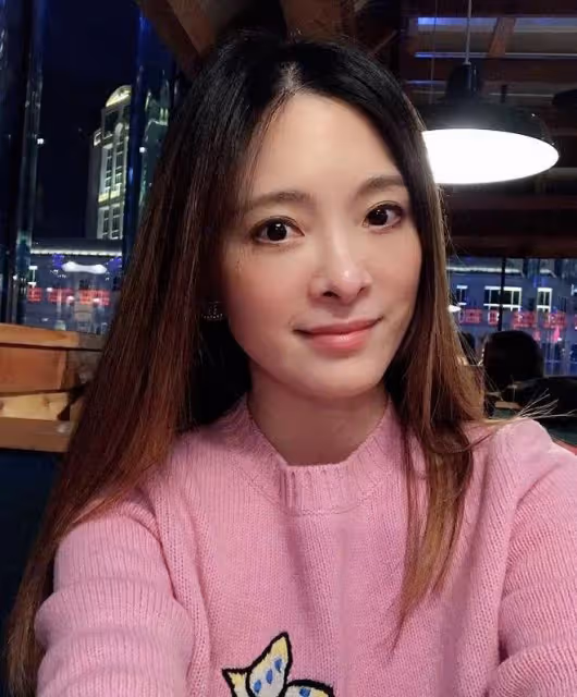 劉真7歲女兒霓霓近況曝光,楊麗菁追憶好友,4年仍舊不忘她的好