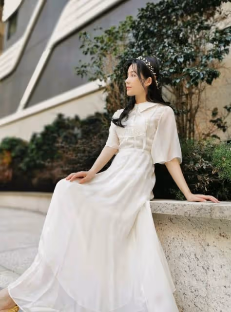 湯晶媚的身材真是極品,不僅長相很甜美,身材也帶著一種妖精感
