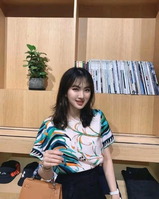 姚安娜出道之後真挺美的,帶著一身貴族氣質,真不愧是富二代