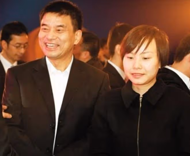 從何超瓊到宗馥莉，豪門女繼承人，為何遲遲找不到真愛？