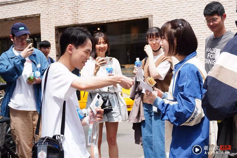 Z世代藝人快閃台北!naenan「活動前驚喜現身送水」樂壞粉:真的太可愛
