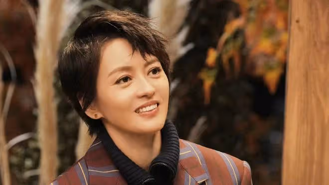 梁詠琪48歲生日,外籍老公攜女現場慶生,一家三口同框幸福感滿滿