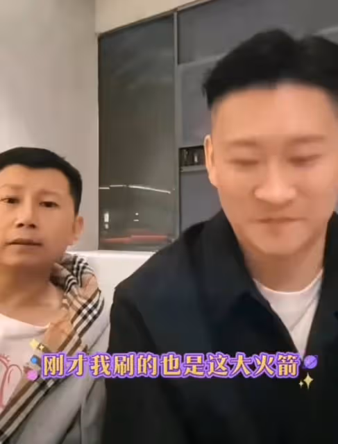郭德綱直播首秀,曹雲金刷禮物成功搶下熱度,此前多次暗自交鋒