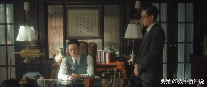 追風者：最智慧的人，他將計就計反向利用仨人，堪稱夾縫生存經典