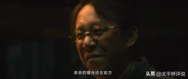 追風者：最智慧的人，他將計就計反向利用仨人，堪稱夾縫生存經典