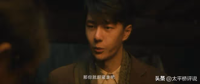追風者：最智慧的人，他將計就計反向利用仨人，堪稱夾縫生存經典