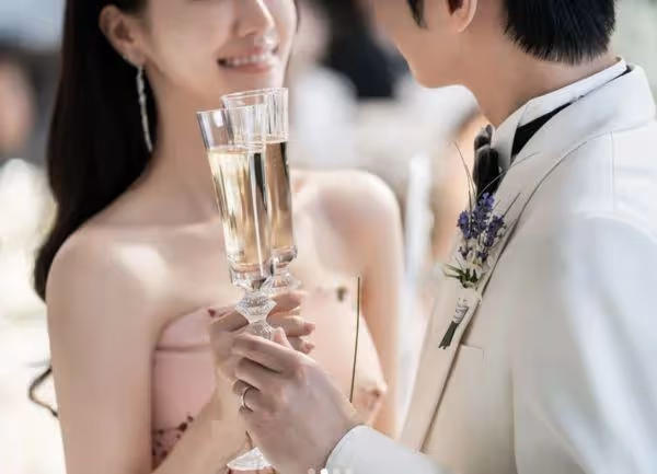 李相燁升格人夫秒曬恩愛！首公開「超美愛妻照」甜贊：她很帥氣