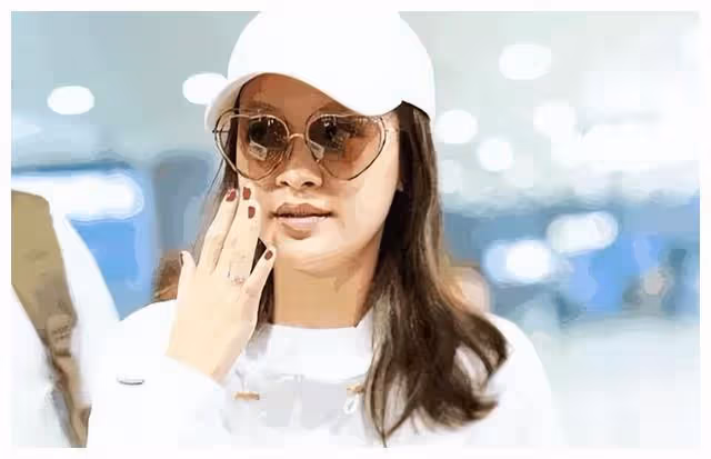女星們妝前妝後大變身,驚艷魅力不減,不容錯過