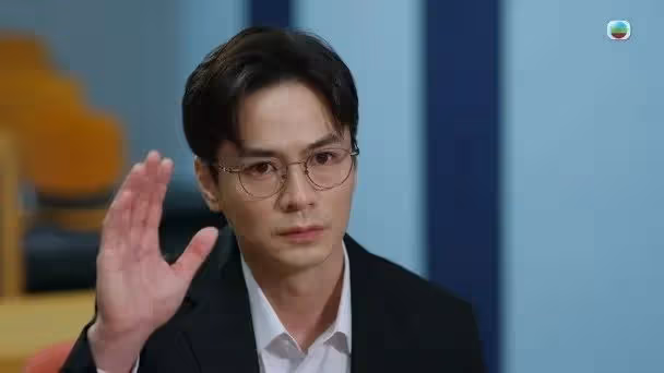 TVB小生入行19年終有代表作,演技獲觀眾認可,感激太太不離不棄