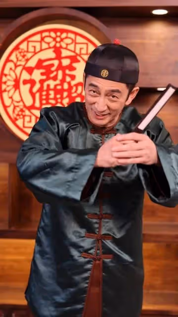 59歲知名港星網大又演經典角色,網友瘋狂差評:他真的這麼缺錢嘛