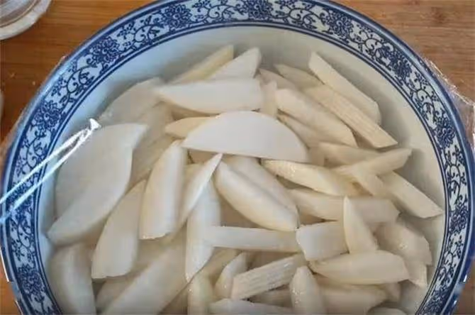 強烈推薦這個泡蘿蔔配方,真是太好吃了,一頓2斤蘿蔔不夠吃