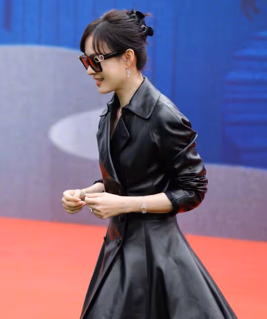 孫儷一臉兇相到底算不算大美女?看看她和胡杏兒的合照你就有答案