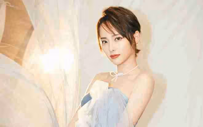娛樂點評:迪麗熱巴、張藝興、張婧儀、丁禹兮、張嘉倪、劉學義
