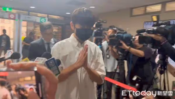 性侵醜聞毀好爸爸人設!宥勝2度出庭「一身白衣」力拚清白