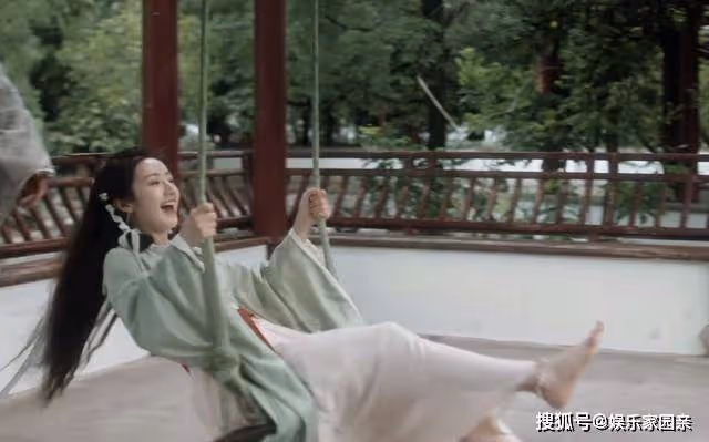 《與鳳行》看懂了小荷赤腳的原因,就知顧成錦的人品有多渣