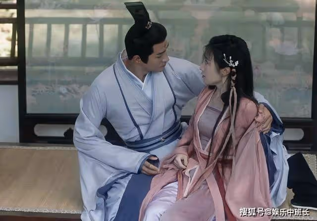《與鳳行》以身入藥,小荷的痴情,才是對顧成錦最毒的報復