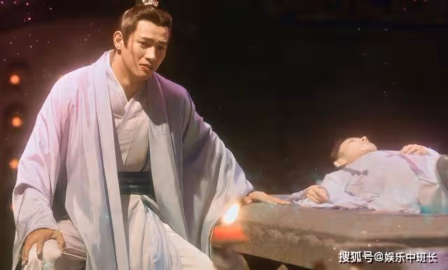 《與鳳行》以身入藥,小荷的痴情,才是對顧成錦最毒的報復