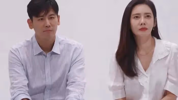 秋瓷炫示愛於曉光撒狗糧，遭質疑內容是代發，男方曾鬧出軌風波