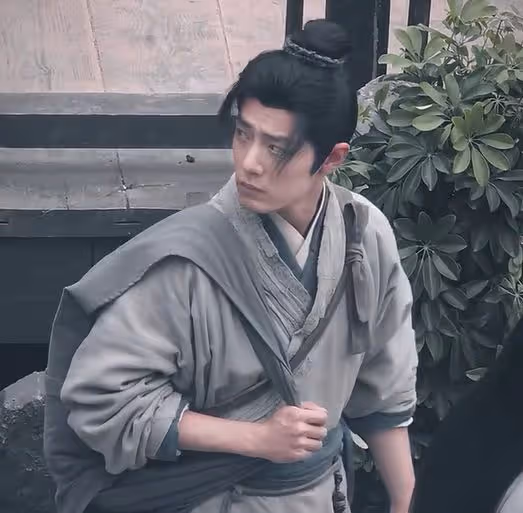 肖戰錯失《與鳳行》成全林更新？辭演後撲街的劇，究竟打了誰的臉