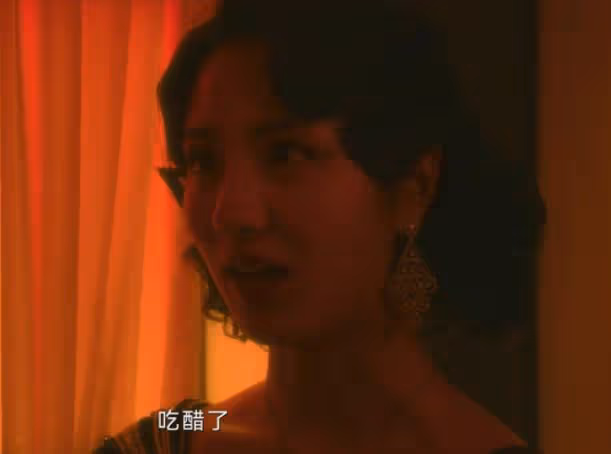 沒那條件就別尬演「情婦」了，張伊君告訴你，什麼是教科書式撩漢