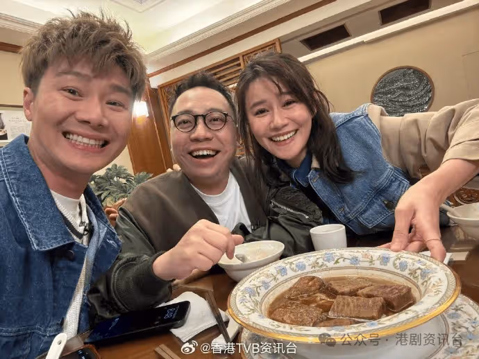 黃翠如C君驚爆「惡搞」床照！去台北體驗豪華之旅
