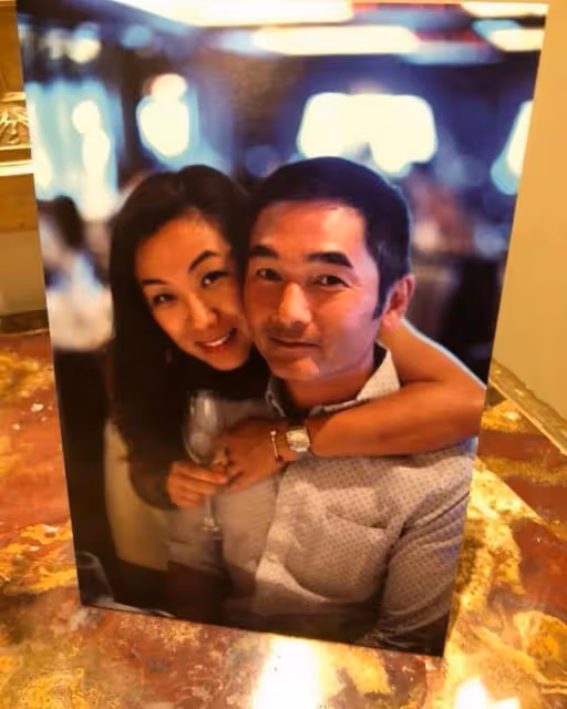 61歲港星女兒成香港馬術隊騎手，長相跟前港姐冠軍媽媽猶如餅印