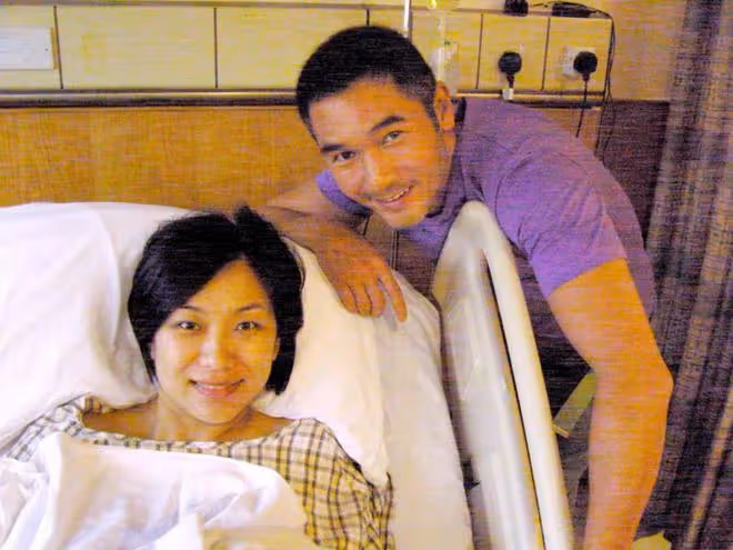 61歲港星女兒成香港馬術隊騎手，長相跟前港姐冠軍媽媽猶如餅印