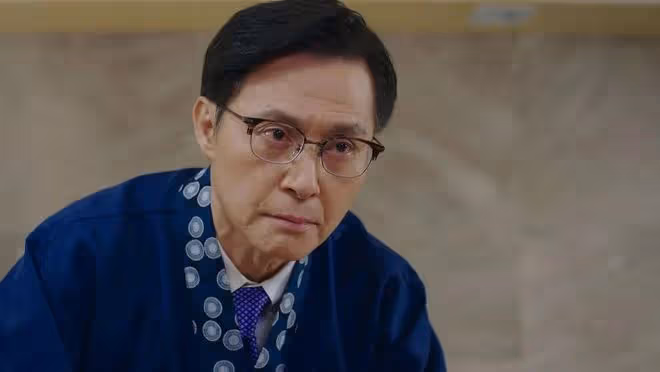 TVB老戲骨新劇一秒變臉演技獲贊，與太太結婚36年浪漫如初