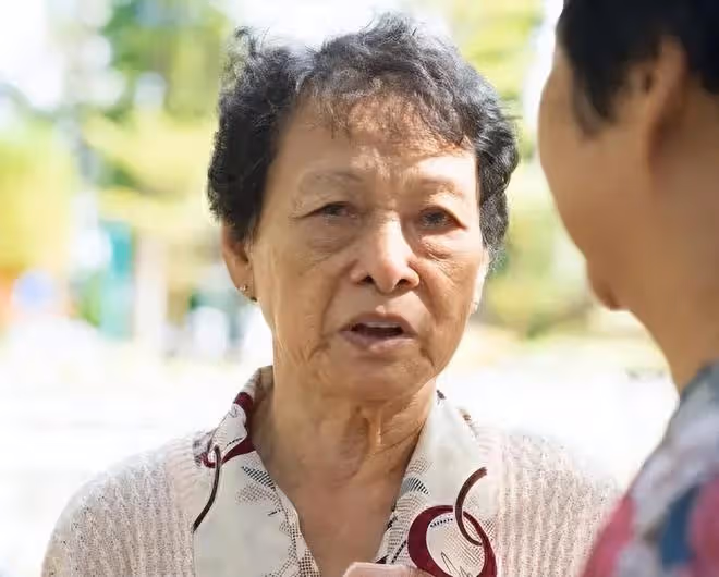 她55歲,退休後做的第一件事,就是跟結婚30年的丈夫把婚離了