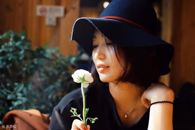大齡剩女你要明白,東山再起你不陪,君臨天下你是誰