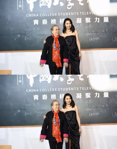 「容嬤嬤」李啟明越老越精神,紅圍巾戴著真有范,端莊有氣質