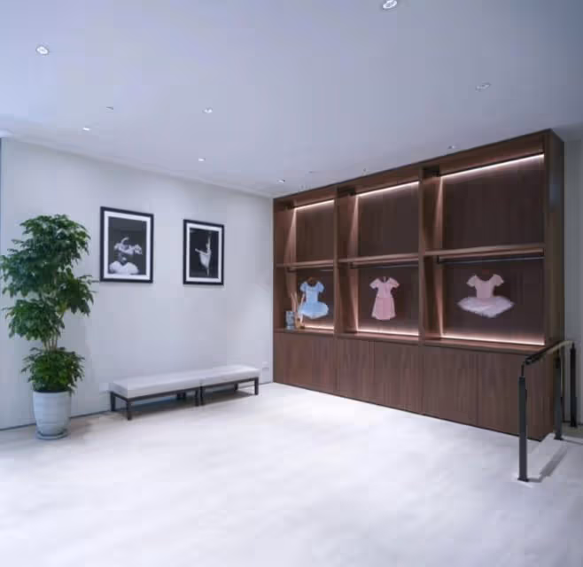 劉鑾雄21歲女兒創辦舞蹈學校，投資2000萬進軍商業發展