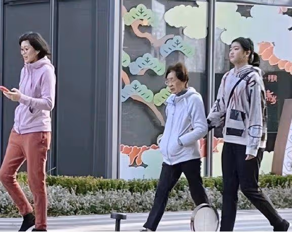 姚明女兒又胖了！14歲身高190體重超近200斤，網友：這誰敢娶？