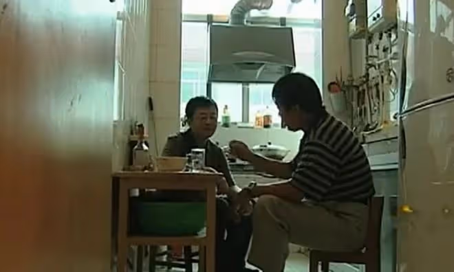 2005年，河南男子尋親多年無果，女兒放學：爸，有人跟你長得一樣