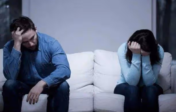 兒子結婚我離婚,是妻子不忠,還是丈夫家暴?妻子:自帶綠帽