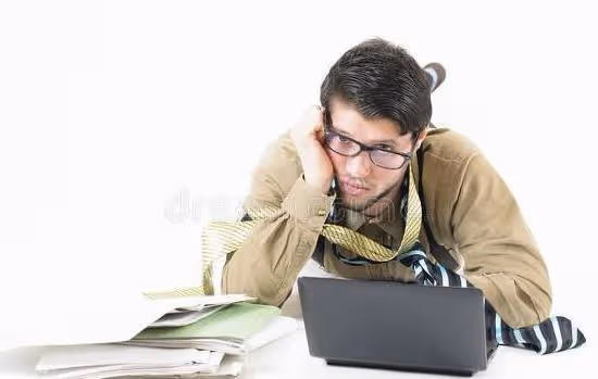 向喜歡的男生表白，被他拒絕，男生：我只想賺錢，不想戀愛
