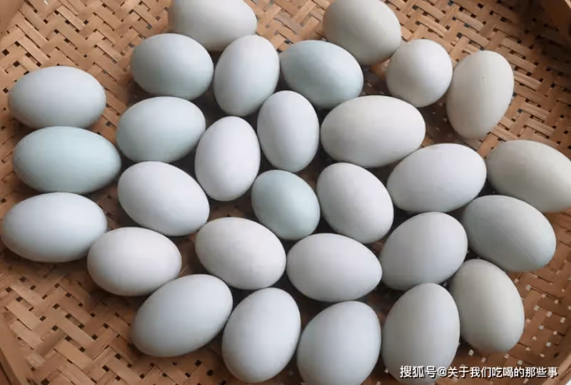 腌鹹蛋的傳統做法,不用黃泥,不用鹽水,30天流油起沙,咸鮮甘香
