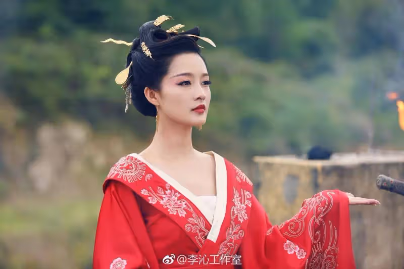 《追風者》爆火!王陽比王一博更驚艷李沁4分鐘哭戲封神
