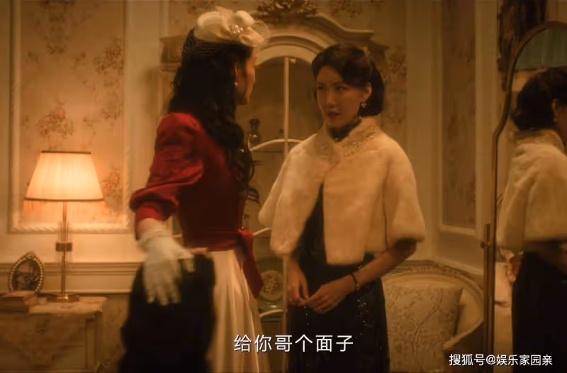 當小花旦李沁碰上大青衣高露,接不住戲還被吊打,難怪會被罵