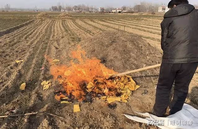 南通禁售冥幣紙紮後續:央媒銳評,市民投訴,南通發布關閉評論!