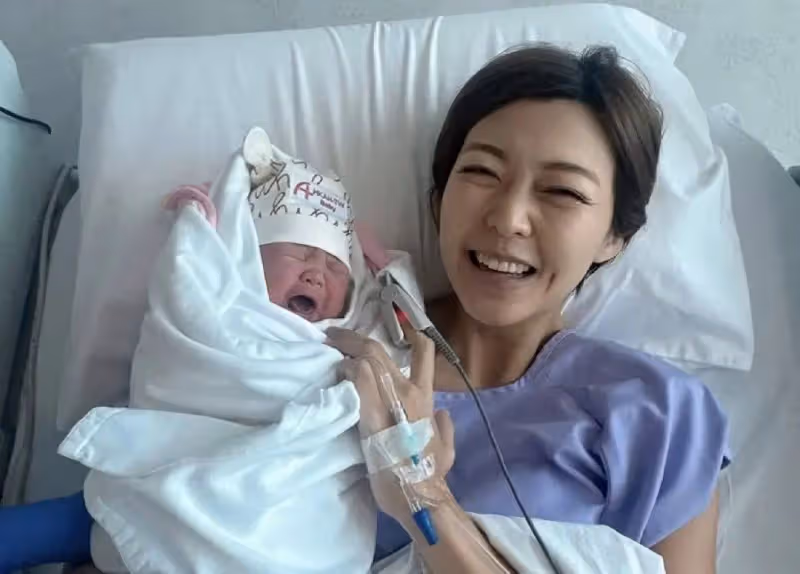 剖腹產女!TVB知名小生二胎出生,女星老婆自曝奶水充足能喂飽女兒
