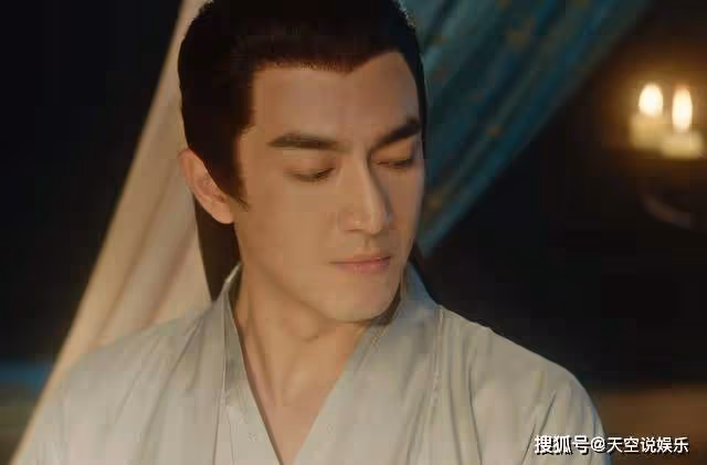 《與鳳行》耍流氓式的檢查?為了跟沈璃牽手,行止連底線都不要了