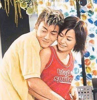 陳冠希當年有多受歡迎?與眾女星合照,笑容眼神暴露一切