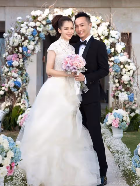 林心如曬和徐若瑄合影,貼臉拍照感情好,P圖嚴重惹質疑