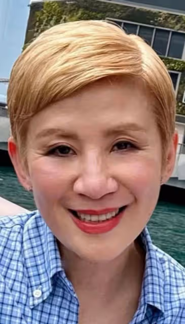 58歲吳君如近照曝光，形象大變引熱議，是歲月痕跡還是醫美手筆？