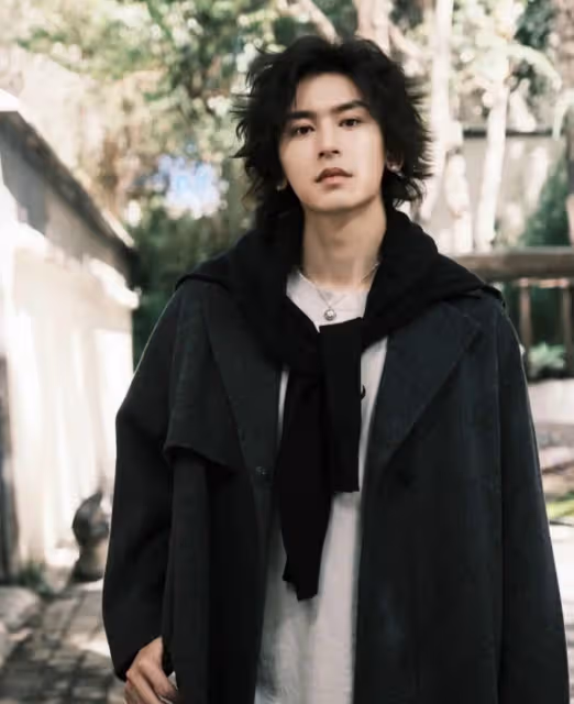 《山河令》張哲瀚魅力驚人　寫真書台灣熱銷破萬