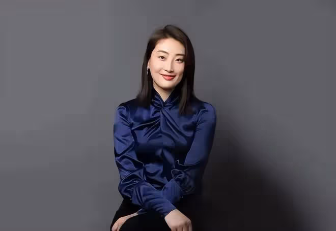 4位內地名媛千金,身價百億至今未婚,被王健林當作兒媳標準