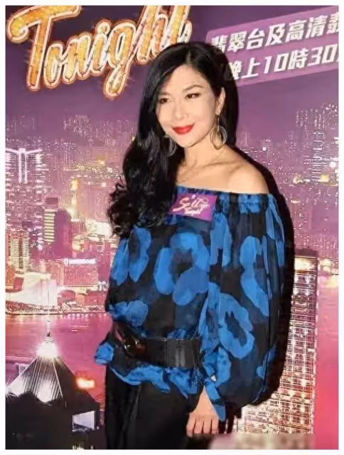 61歲的美麗傳奇,揭秘被稱為「三級艷后」與成龍的關係