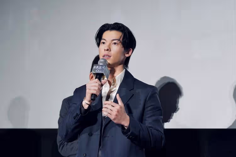 許光漢日本首映初登場掀暴動　名導藤井道人現場認親喊弟弟